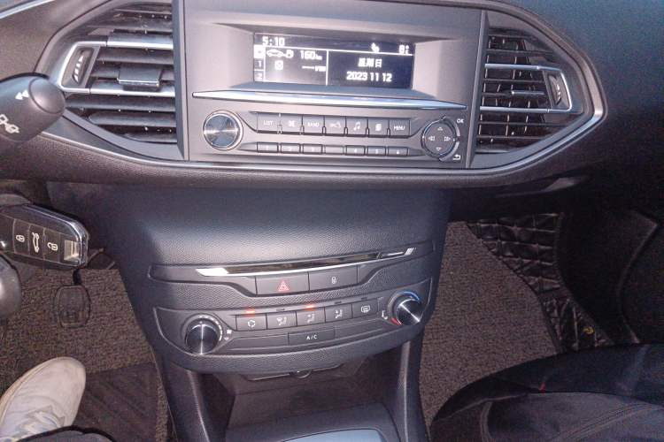 Used Peugeot 308S 2015 1.6L Manual Shangchi Edition Audio And AC Panel