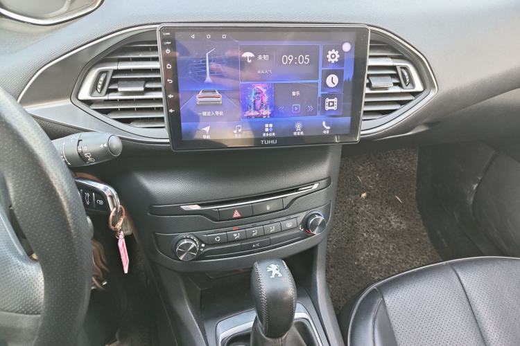 Used Peugeot 308S 2015 1.2T Automatic Shangchi Edition Audio And AC Panel
