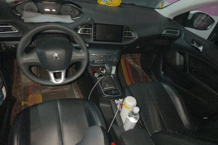 Used Peugeot 308S 2015 1.2T Automatic Shangchi Edition Center Console