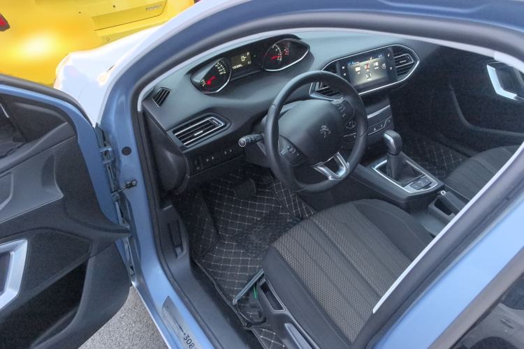 Used Peugeot 308S 2015 1.2T Automatic Jingchi Edition Driver Seat