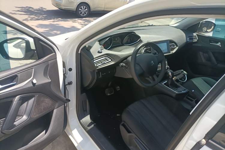 Used Peugeot 308S 2015 1.2T Automatic Shangchi Edition Driver Seat