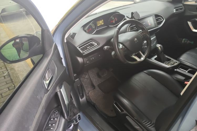 Used Peugeot 308S 2015 1.2T Automatic Jingchi Edition Driver Seat
