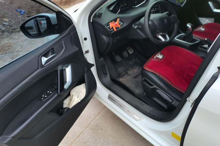 Used Peugeot 308S 2015 1.6L Manual Shangchi Edition Driver Seat