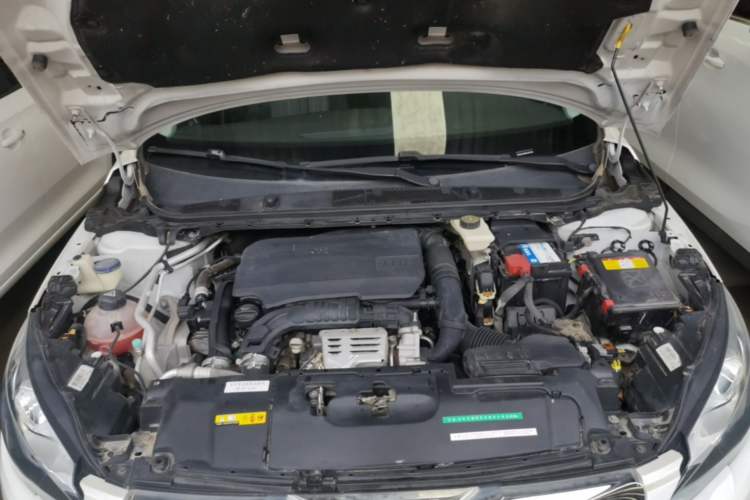 Used Peugeot 308S 2015 1.2T Automatic Jingchi Edition Engine Bay