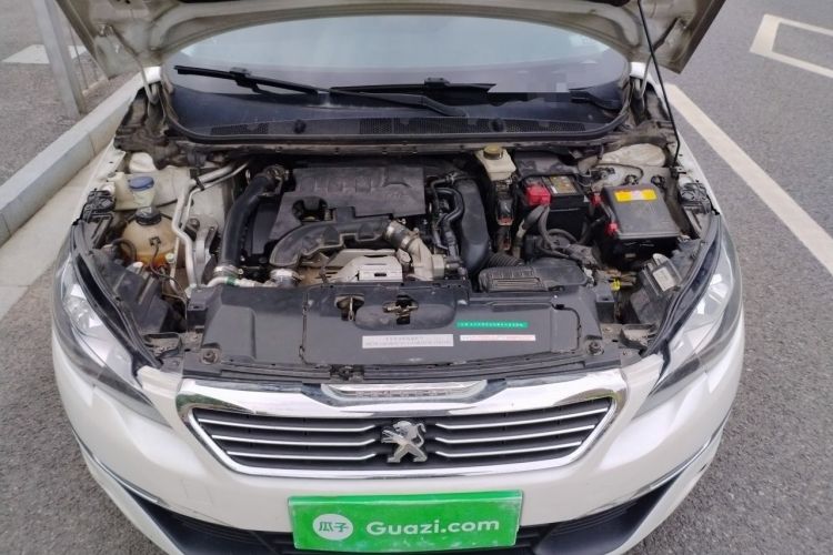 Used Peugeot 308S 2015 1.6T Automatic Jingchi Edition Engine Bay