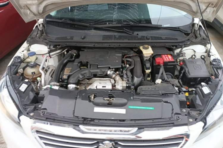Used Peugeot 308S 2015 1.6T Automatic Jingchi Edition Engine Bay