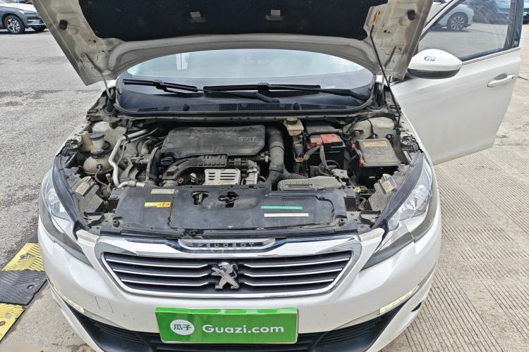 Used Peugeot 308S 2015 1.2T Automatic Jingchi Edition Engine Bay