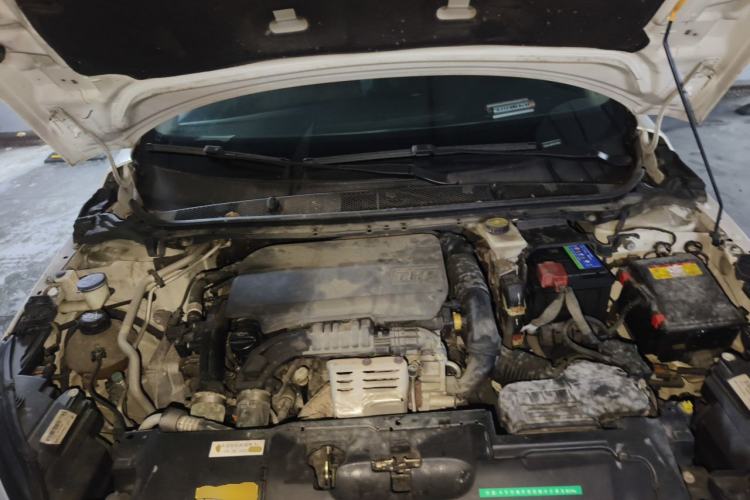 Used Peugeot 308S 2015 1.2T Automatic Jingchi Edition Engine Bay