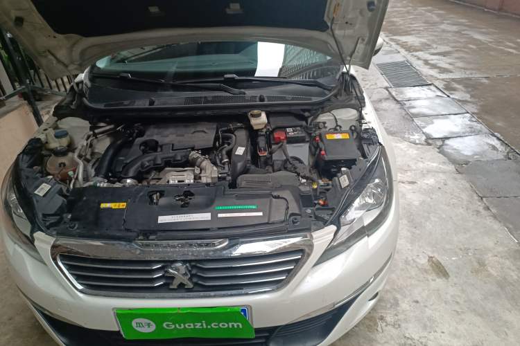 Used Peugeot 308S 2015 1.6T Automatic Jingchi Edition Engine Bay Left