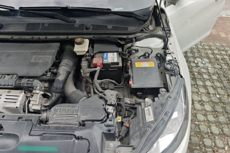 Used Peugeot 308S 2015 1.2T Automatic Jingchi Edition Engine Bay Left