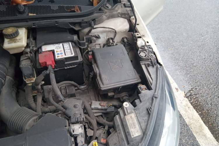 Used Peugeot 308S 2015 1.2T Automatic Jingchi Edition Engine Bay Left