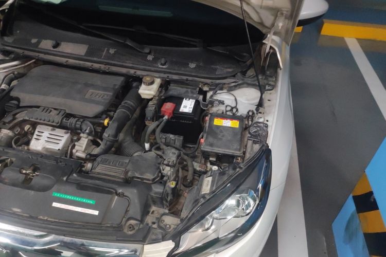 Used Peugeot 308S 2015 1.2T Automatic Jingchi Edition Engine Bay Left
