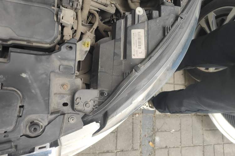 Used Peugeot 308S 2015 1.6T Automatic Jingchi Edition Engine Bay Left