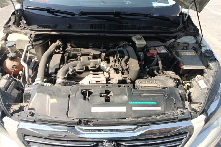 Used Peugeot 308S 2015 1.6T Automatic Jingchi Edition Engine Bay