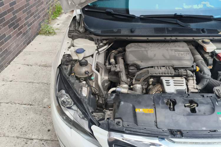 Used Peugeot 308S 2015 1.2T Automatic Jingchi Edition Engine Bay Right