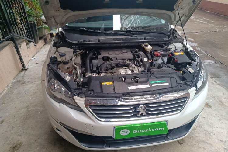 Used Peugeot 308S 2015 1.6T Automatic Jingchi Edition Engine Bay Right