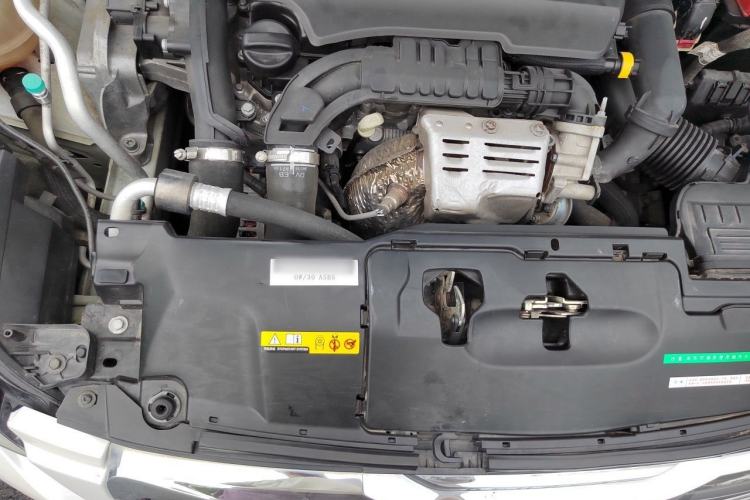 Used Peugeot 308S 2015 1.2T Automatic Shangchi Edition Engine Bay Right
