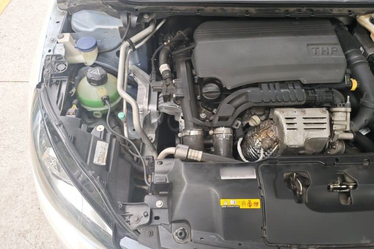 Used Peugeot 308S 2015 1.2T Automatic Jingchi Edition Engine Bay Right