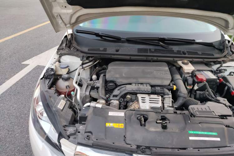 Used Peugeot 308S 2015 1.2T Automatic Jingchi Edition Engine Bay Right