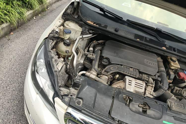 Used Peugeot 308S 2015 1.2T Automatic Jingchi Edition Engine Bay Right
