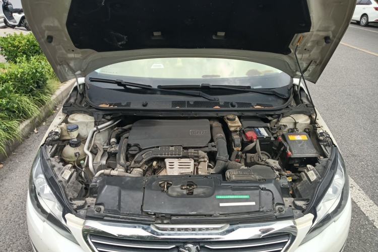 Used Peugeot 308S 2015 1.2T Automatic Jingchi Edition Engine Bay