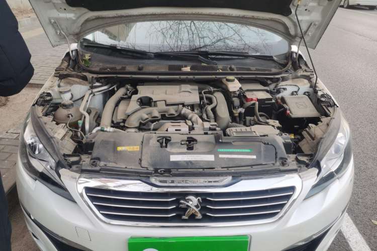 Used Peugeot 308S 2015 1.6T Automatic Jingchi Edition Engine Bay