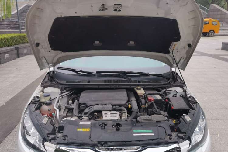 Used Peugeot 308S 2015 1.2T Automatic Jingchi Edition Engine Bay