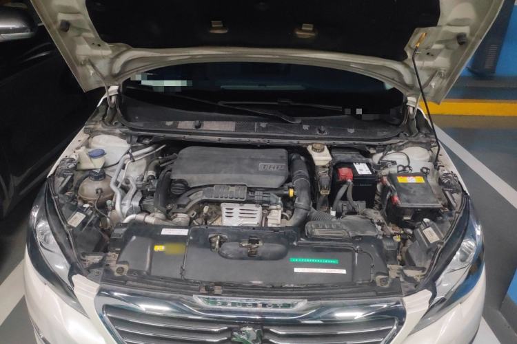 Used Peugeot 308S 2015 1.2T Automatic Jingchi Edition Engine Bay
