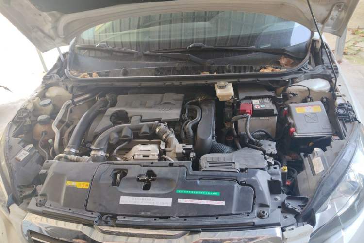 Used Peugeot 308S 2015 1.6T Automatic Jingchi Edition Engine Bay