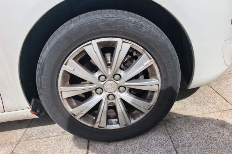 Used Peugeot 308S 2015 1.2T Automatic Jingchi Edition Exterior 1