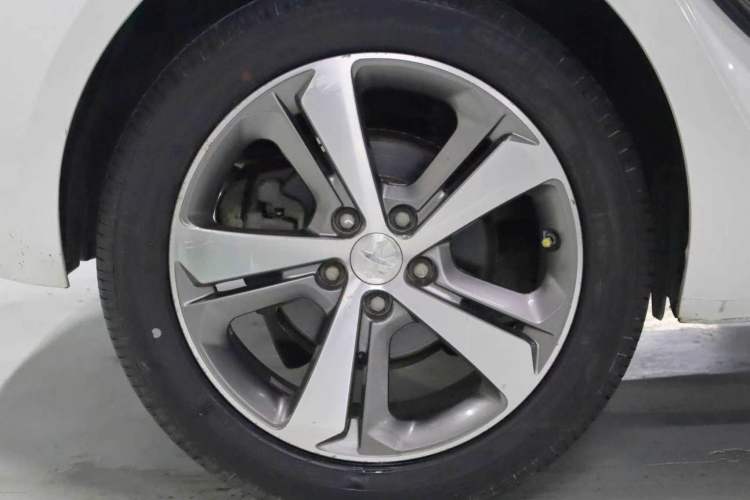 Used Peugeot 308S 2015 1.6T Automatic Jingchi Edition Exterior 4