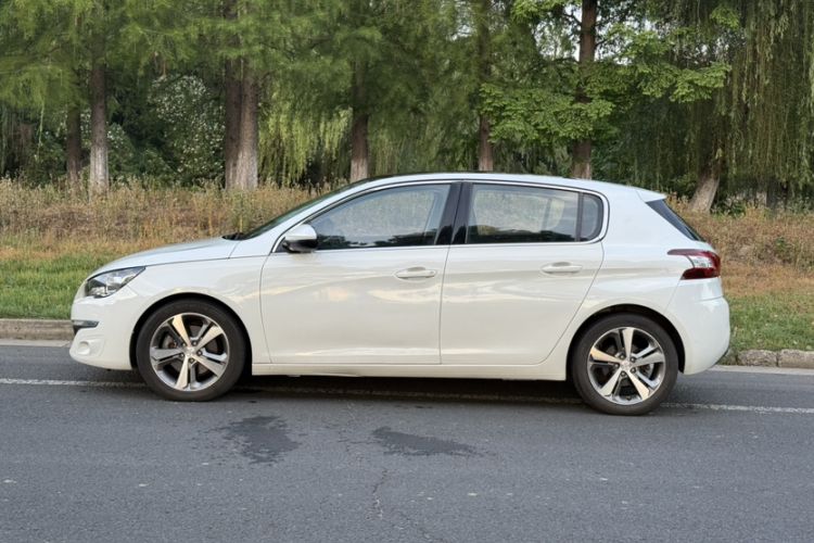 Used Peugeot 308S 2015 1.6T Automatic Jingchi Edition Exterior 4