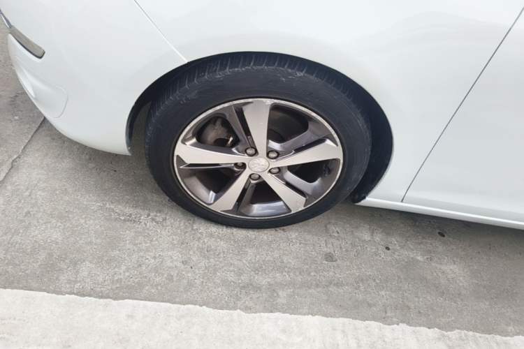 Used Peugeot 308S 2015 1.6T Automatic Jingchi Edition Exterior 4