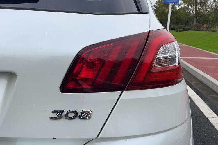 Used Peugeot 308S 2015 1.6T Automatic Jingchi Edition Exterior 6