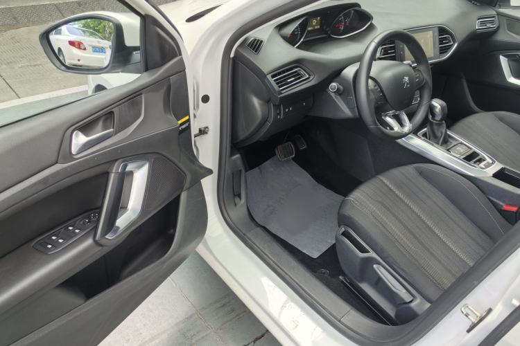 Used Peugeot 308S 2015 1.6T Automatic Jingchi Edition Exterior 8