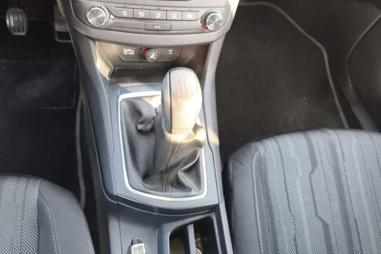 Used Peugeot 308S 2015 1.6L Manual Shangchi Edition Gear Lever