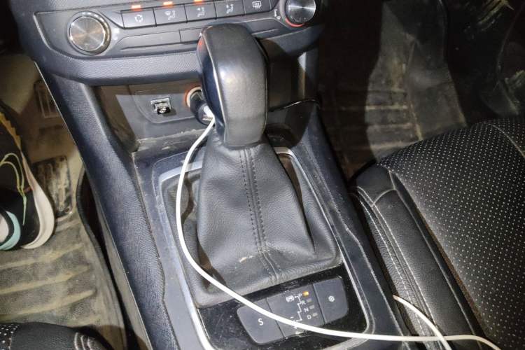 Used Peugeot 308S 2015 1.2T Automatic Shangchi Edition Gear Lever
