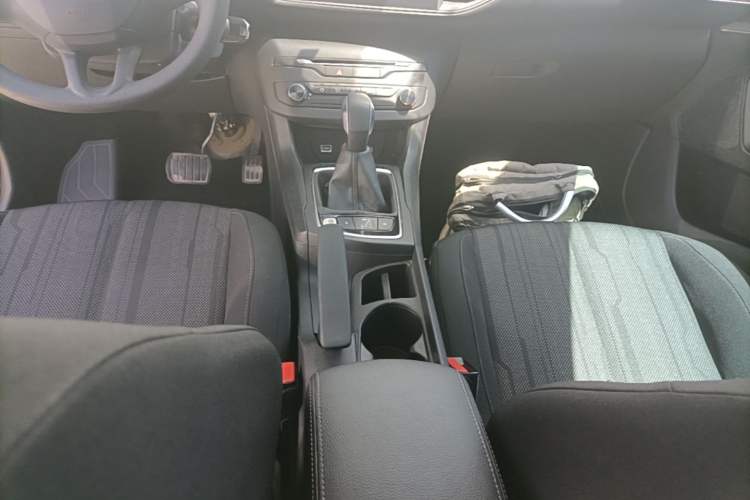 Used Peugeot 308S 2015 1.2T Automatic Shangchi Edition Gear Lever