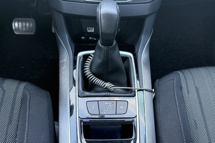 Used Peugeot 308S 2015 1.6T Automatic Jingchi Edition Gear Lever