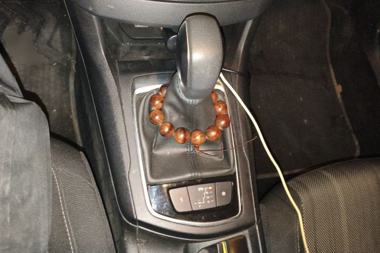 Used Peugeot 308S 2015 1.2T Automatic Jingchi Edition Gear Lever