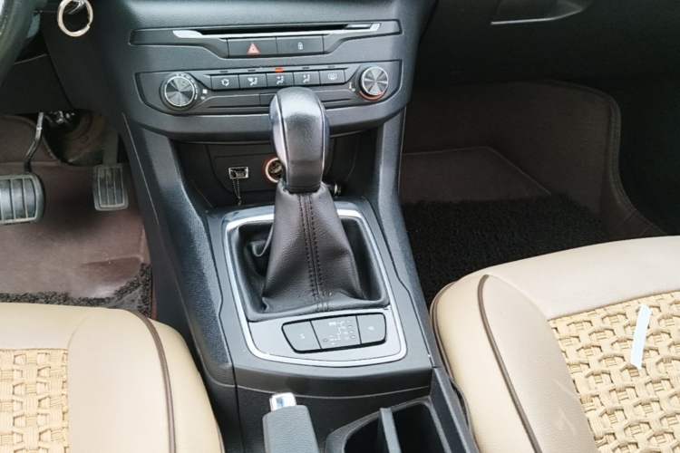 Used Peugeot 308S 2015 1.2T Automatic Shangchi Edition Gear Lever