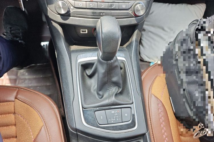 Used Peugeot 308S 2015 1.2T Automatic Shangchi Edition Gear Lever