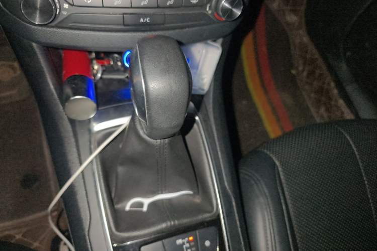 Used Peugeot 308S 2015 1.2T Automatic Shangchi Edition Gear Lever