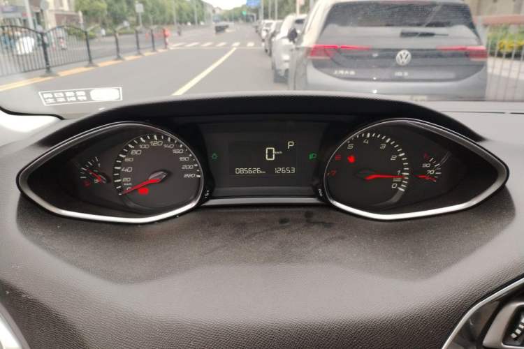 Used Peugeot 308S 2015 1.6T Automatic Jingchi Edition Instrument Cluster