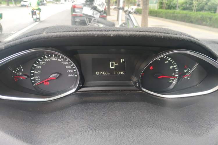 Used Peugeot 308S 2015 1.6T Automatic Jingchi Edition Instrument Cluster