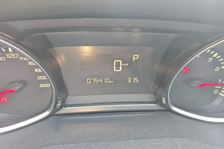 Used Peugeot 308S 2015 1.2T Automatic Jingchi Edition Instrument Cluster