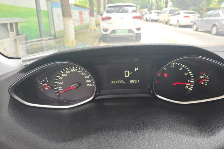 Used Peugeot 308S 2015 1.2T Automatic Jingchi Edition Instrument Cluster