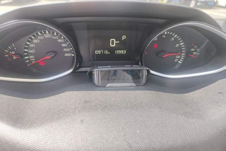 Used Peugeot 308S 2015 1.2T Automatic Jingchi Edition Instrument Cluster