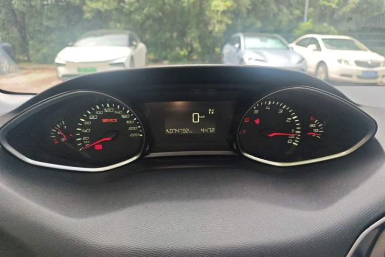 Used Peugeot 308S 2015 1.2T Automatic Jingchi Edition Instrument Cluster