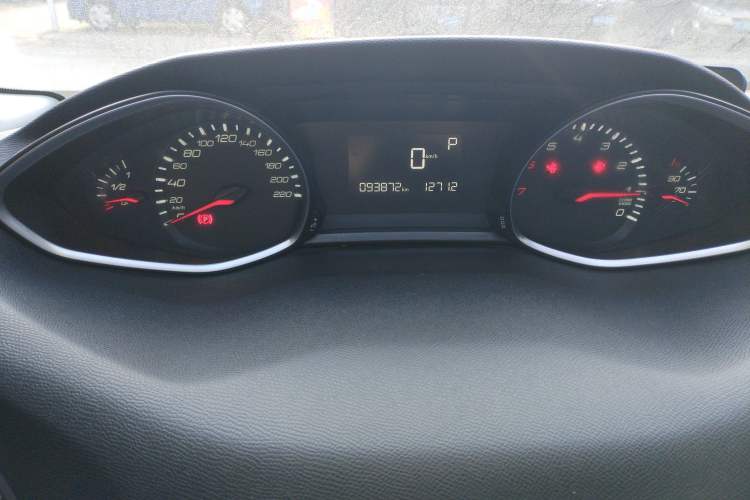 Used Peugeot 308S 2015 1.2T Automatic Jingchi Edition Instrument Cluster